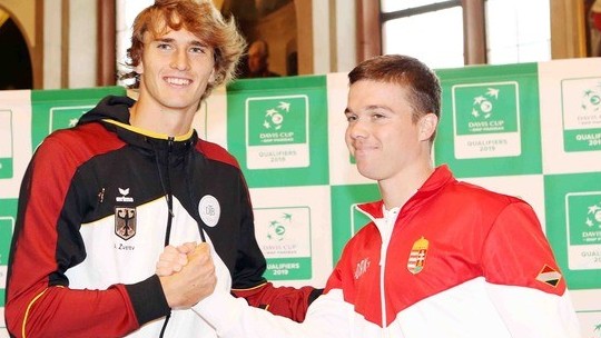 Davis Kupa - Piros kezd Kohlschreiber ellen Frankfurtban