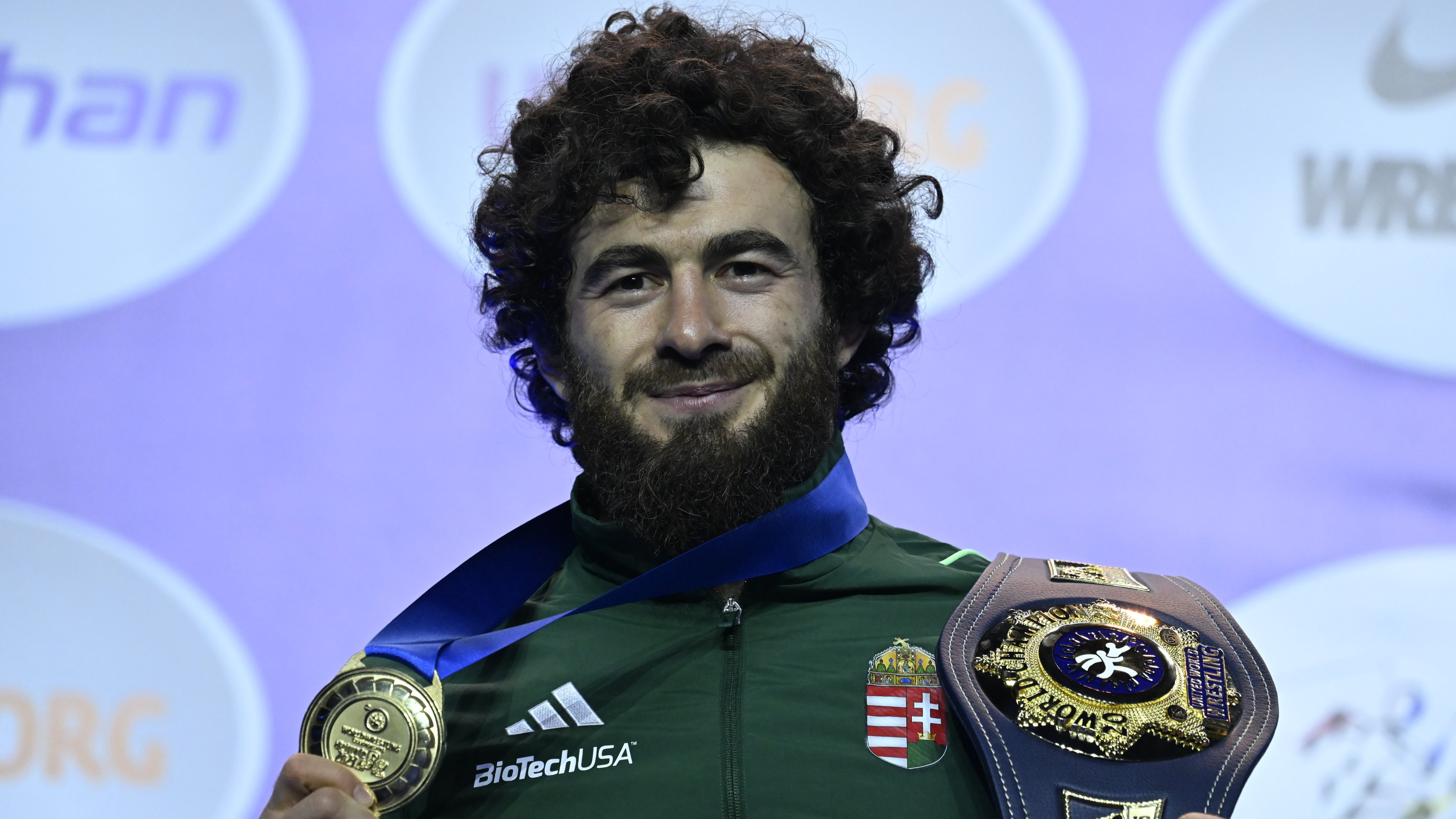 Muszukajev aranyérmes